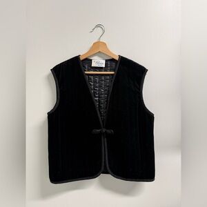 1990s Vintage Black Velvet Women's Vest